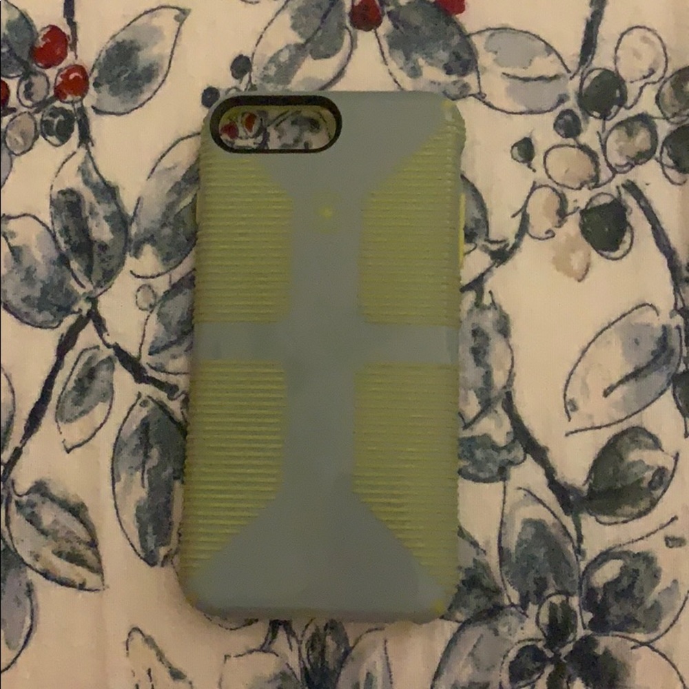 Green/ yellow speck iPhone 6/7 Plus case